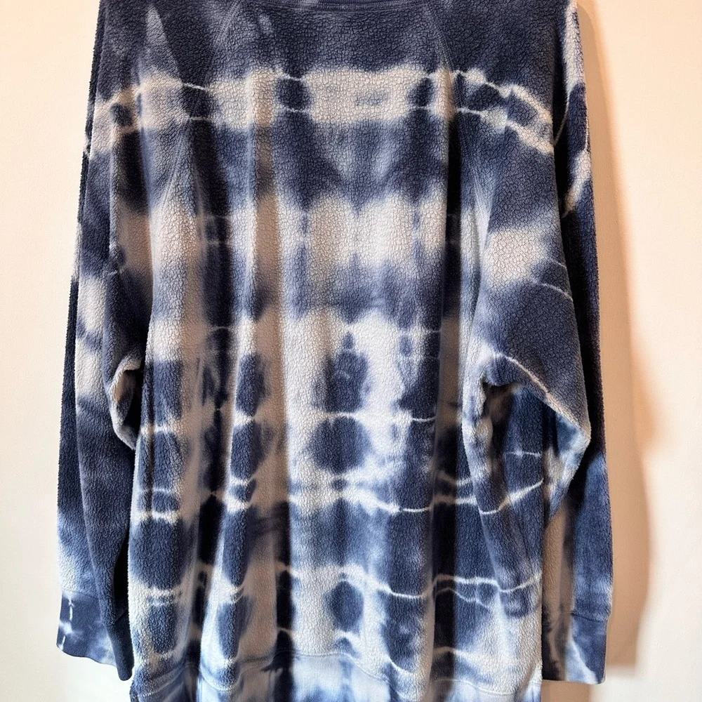 VS Pink Sweatshirt - Picture 6 of 8